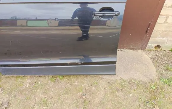 Audi Q7 4L Front door