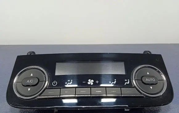 Maserati Levante Climate control unit 670080282