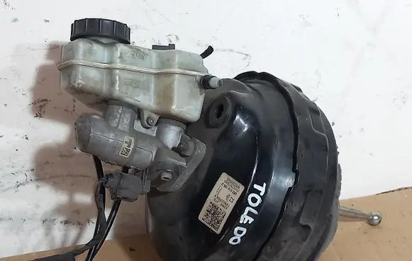 Seat Toledo IV (NH) Brake booster 6R2614105D