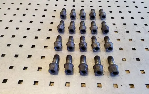 Nuts/bolts