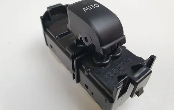 Lexus IS 220D-250-350 Electric window control switch 8403053020