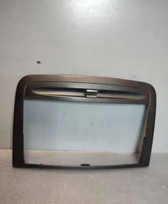 Mercedes-Benz Vito Viano W639 Radio/GPS head unit trim A6396800407
