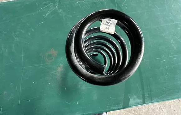 Volkswagen Golf Sportsvan Rear coil spring 5Q0511121AE