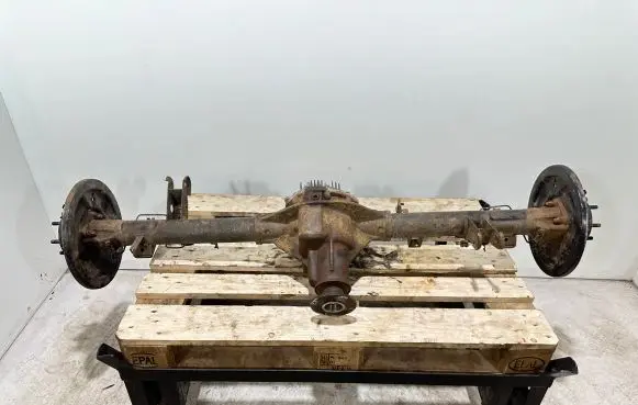 Nissan Navara D40 Rear axle beam with reductor 