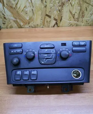 Volvo S60 Climate control unit 8691952