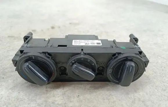 Volkswagen Up Climate control/heater control trim 1S0819045F