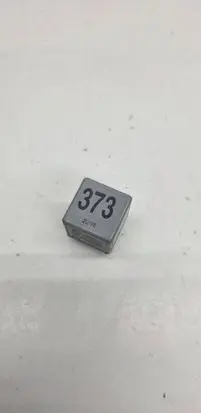 Volkswagen PASSAT B5.5 Other relay 8D0951253A 2334B52X301