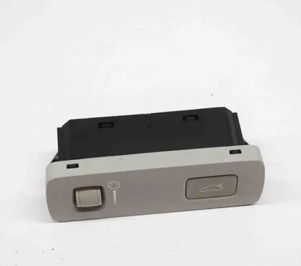 Volvo XC40 Tailgate/boot open switch button P31481439