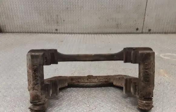 Toyota Corolla Verso AR10 Front Brake Caliper Pad/Carrier 