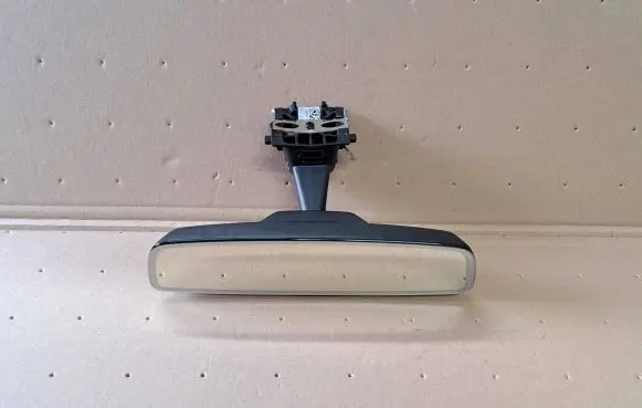 BMW 2 Active Tourer U06 Rear view mirror (interior)