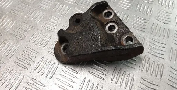 KIA Sportage Engine mounting bracket PJ6FCD450