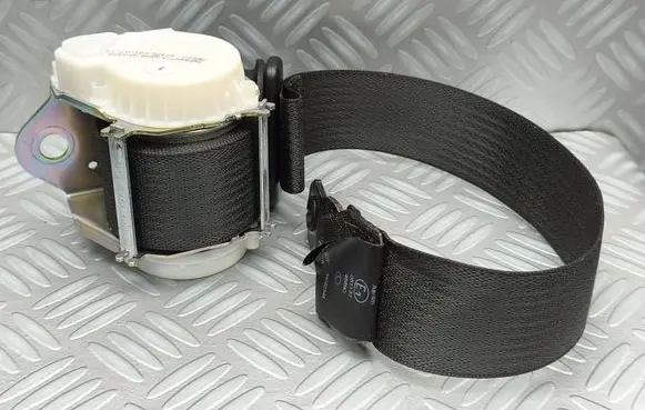Opel Meriva B Rear seatbelt 13364132 13363958 1000046