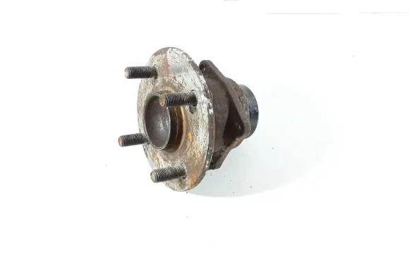 Toyota Corolla Verso E121 Rear wheel hub 8954432020