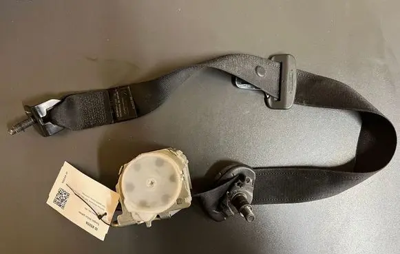 Opel Vectra C Rear seatbelt 24469074N 24467732F