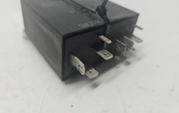 Audi A6 S6 C5 4B Other relay 4B0955531D
