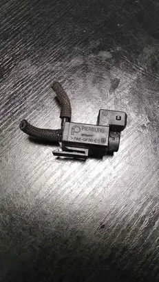 BMW 5 E39 Turbo solenoid valve 1742712