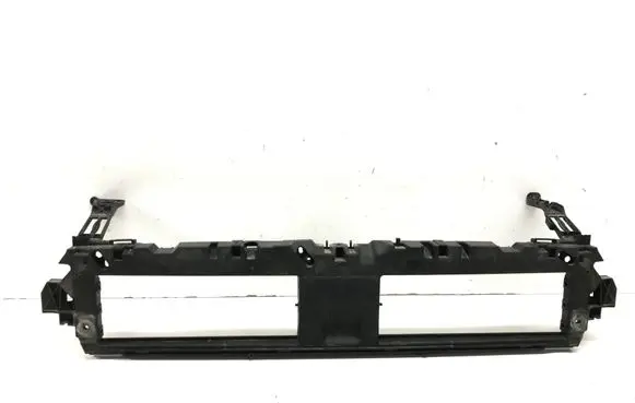 Audi A4 S4 B9 Intercooler air guide/duct channel 8W0807771 1393156X