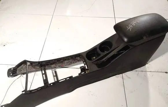 KIA Ceed Armrest 