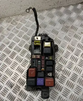 Toyota Land Cruiser (HDJ90) Fuse box set 1579ya1
