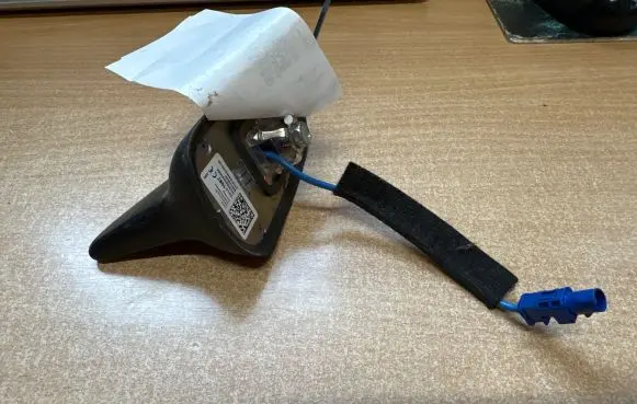 Opel Insignia B Aerial GPS antenna 39151087