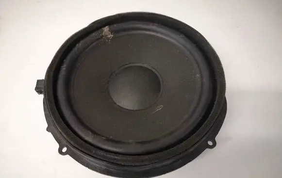 Tesla Model S Front door speaker 100483303A