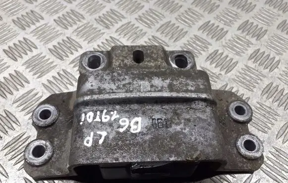 Volkswagen PASSAT B6 Engine mount vacuum valve 3C0199555