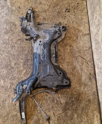 Peugeot 3008 I Front subframe