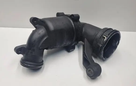 Mercedes-Benz E W211 Intake resonator A6481400387 6481400387