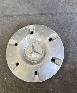 Mercedes-Benz C W203 Original wheel cap A9064010025