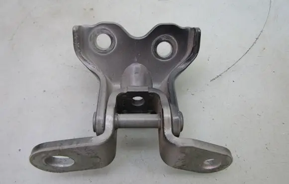 KIA Niro Front door upper hinge 