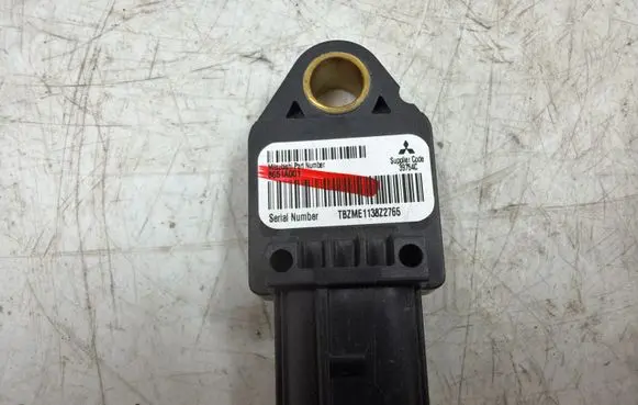 Mitsubishi Lancer X Airbag deployment crash/impact sensor 8651A001