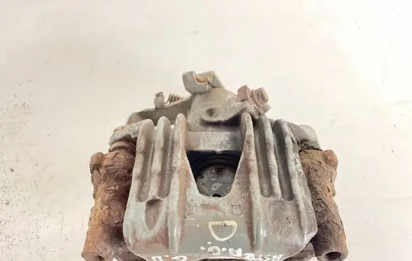 Opel Astra G Rear brake caliper