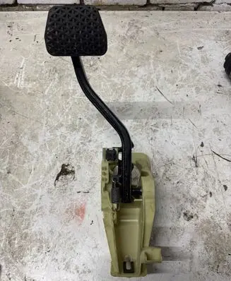 BMW X3 F25 Brake pedal 6787363 4011893A 081212