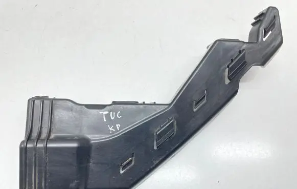 Hyundai Tucson TL Front bumper mounting bracket 86551D7000