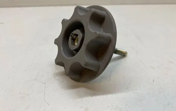Toyota RAV 4 (XA40) Spare wheel bolt