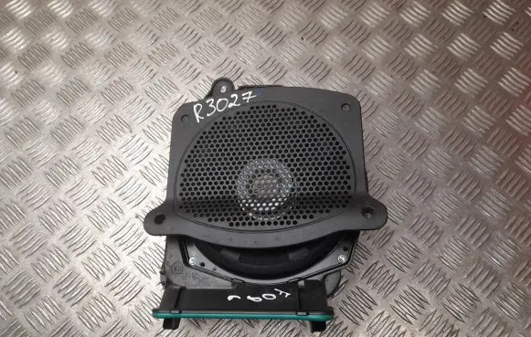 BMW 7 G11 G12 Subwoofer speaker 6801076