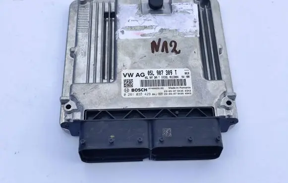 Volkswagen Tiguan Engine control unit/module 05L907309T 0281039429