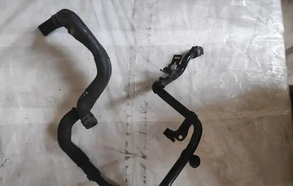 Audi A6 S6 C6 4F Engine coolant pipe/hose 059121507AC
