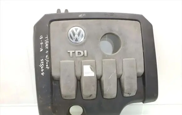 Volkswagen PASSAT B6 Engine cover (trim) 03G103925BP