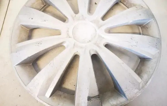 Volkswagen Golf IV R15 wheel hub/cap/trim 