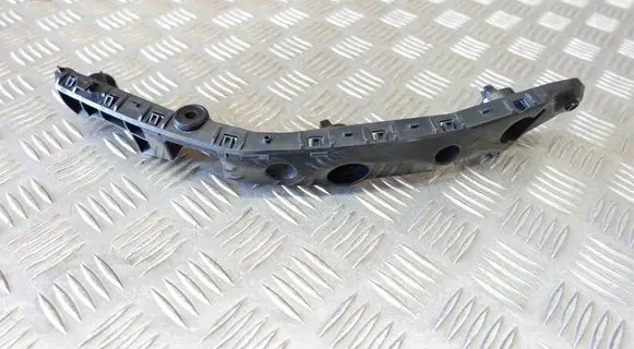 Front bumper mounting bracket