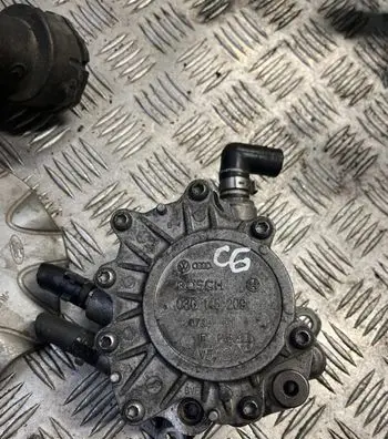 Audi A6 S6 C6 4F Vacuum pump 03g145209