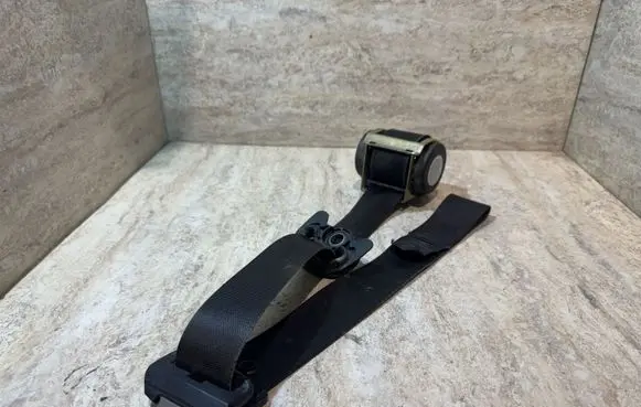Mini One - Cooper R50 - 53 Third row seat belt 3525CJ