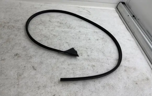 Tesla Model Y Loading door rubber seal (on body) 149767700C