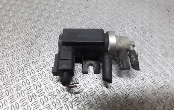 Audi A4 S4 B6 8E 8H Turbo solenoid valve 1J0906622