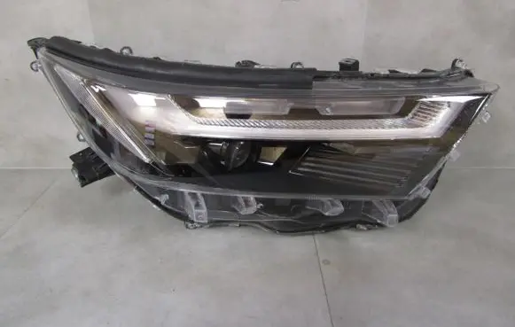 Toyota RAV 4 (XA50) Headlight/headlamp TOYOTARAV4IV