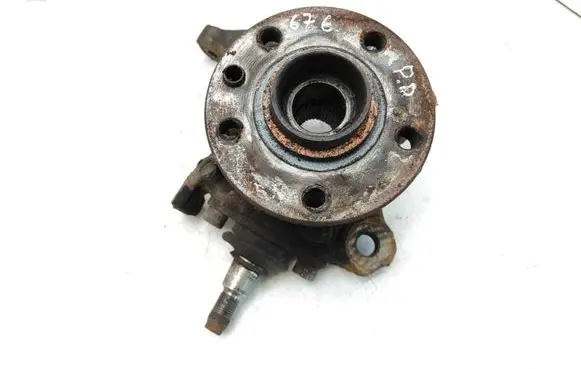Volkswagen Transporter - Caravelle T4 Front wheel hub spindle knuckle