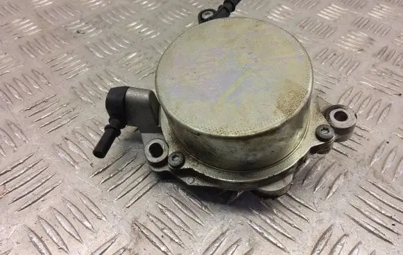 Ford Kuga II Vacuum pump 9674192280 7042250300 17T0790537