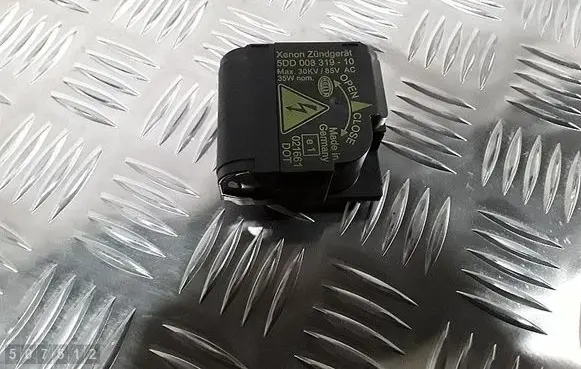 BMW 5 E60 E61 Xenon control unit/module 5dd00831910