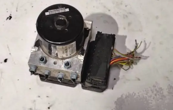 BMW 1 F20 F21 ABS Pump 3451-6862246-01